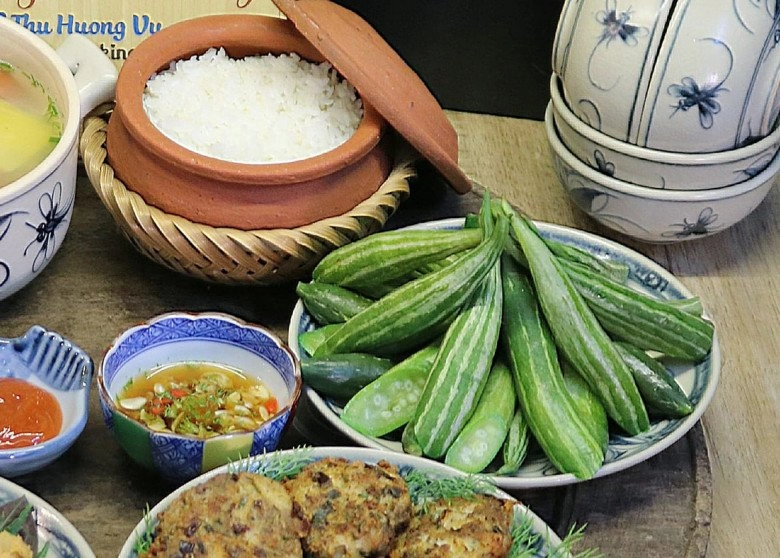 Hôm nay nấu gì cơm tối toàn đặc sản nhưng dân dã chồng ngắm ảnh phải bỏ nhậu về ăn ngay - 7