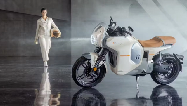 Honda e-vo tân binh xe điện đậm chất cafe racer của honda đã xuất hiện - 1