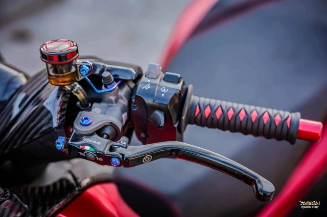 Honda forza 350 độ đầy nổi bật với dàn trang bị khét lẹt - 10