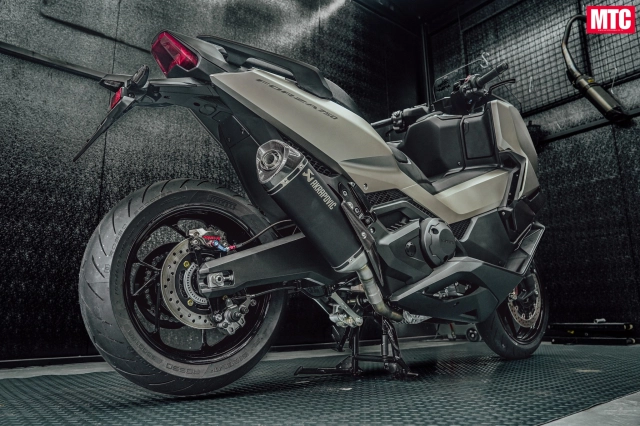 Honda forza 750 2025 được nâng cấp hết bài làm ae mê maxi scooter đứng ngồi không yên - 18