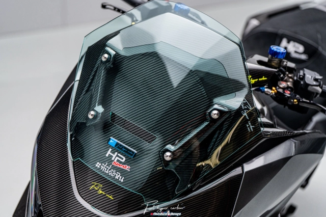 Honda forza750 độ siêu phẩm carbon hoá khiến mọi ánh nhìn gục ngã - 3