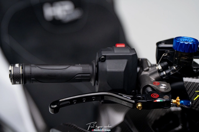 Honda forza750 độ siêu phẩm carbon hoá khiến mọi ánh nhìn gục ngã - 4