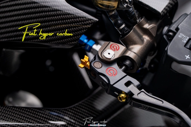 Honda forza750 độ siêu phẩm carbon hoá khiến mọi ánh nhìn gục ngã - 6