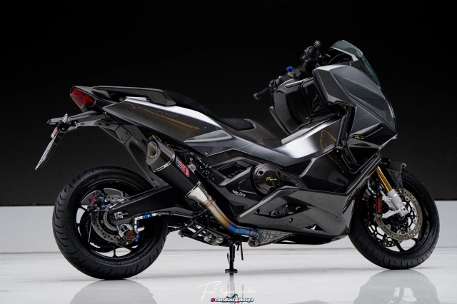 Honda forza750 độ siêu phẩm carbon hoá khiến mọi ánh nhìn gục ngã - 20