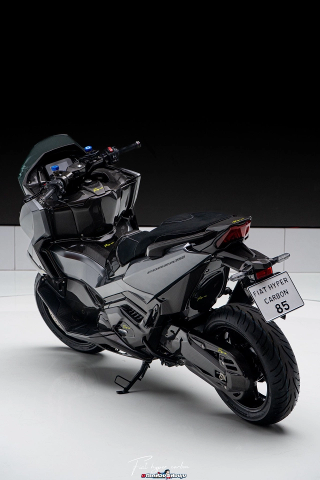 Honda forza750 độ siêu phẩm carbon hoá khiến mọi ánh nhìn gục ngã - 34