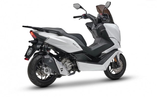 Honda sh350i gặp phải đối thủ mạnh trang bị tương đương nhưng giá chỉ ngang sh160i - 4