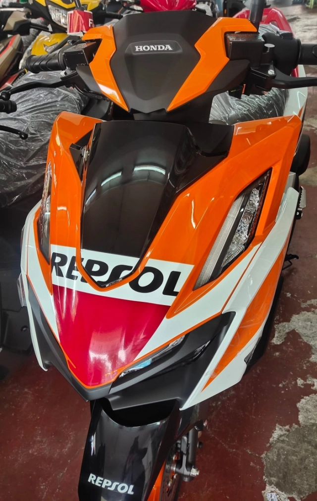Honda vario 160 repsol edition sắp cập bến thị trường việt nam với giá bán dự kiến hơn trăm triệu - 4