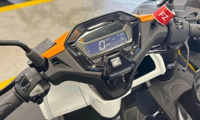 Honda vario 160 repsol edition sắp cập bến thị trường việt nam với giá bán dự kiến hơn trăm triệu - 6