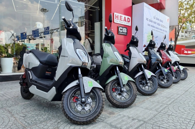 Honda việt nam chính thức bàn giao xe điện icon e cho những khách hàng đầu tiên tại tphcm - 13