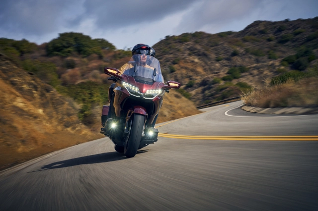 Honda việt nam ra mắt gold wing 2025 phiên bản kỷ niệm 50 năm với giá hơn 12 tỷ đồng - 17
