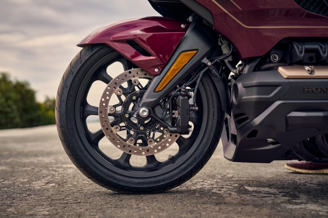 Honda việt nam ra mắt gold wing 2025 phiên bản kỷ niệm 50 năm với giá hơn 12 tỷ đồng - 19