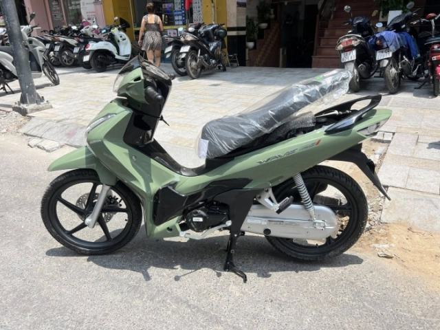 Honda wave 125i 2025 nhập thái vừa về việt nam với giá bán chỉ hơn 70 triệu đồng - 3