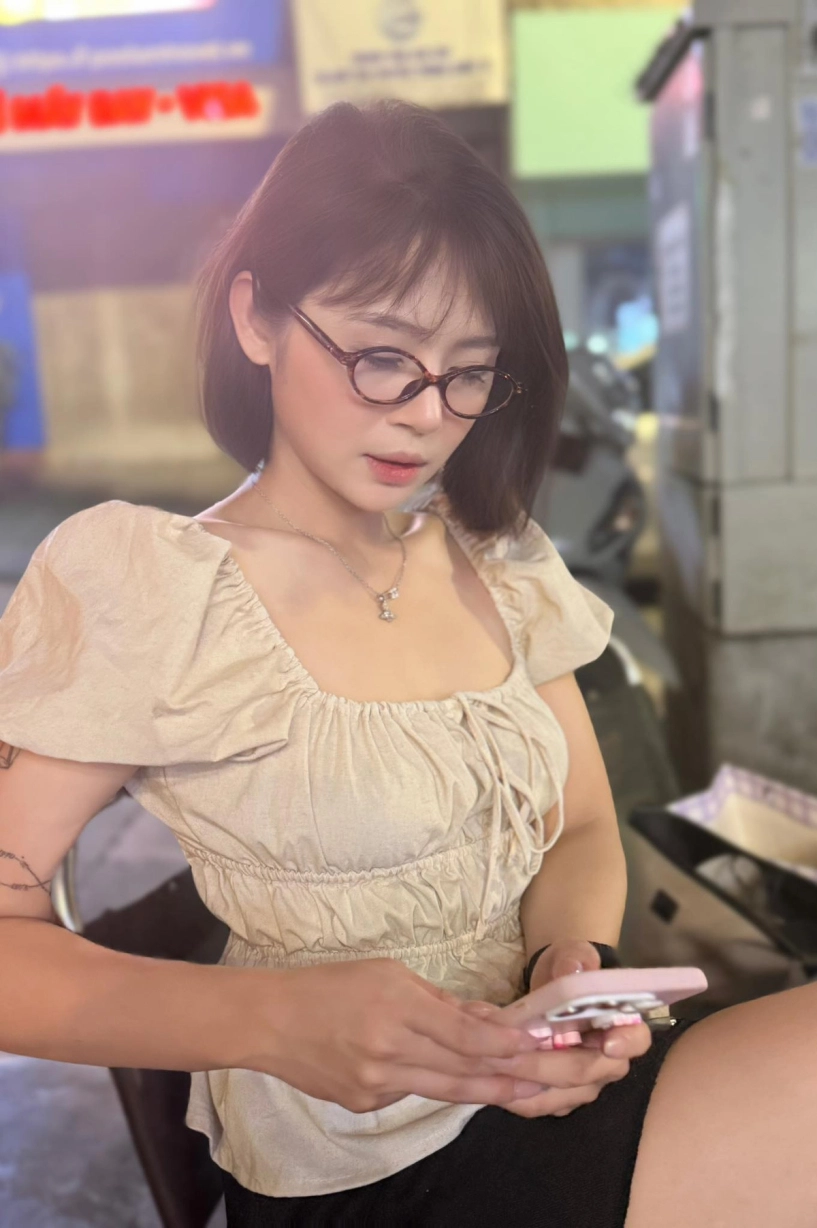 Hot mom quân nhân sắc vóc gái một con mòn con mắt - 9