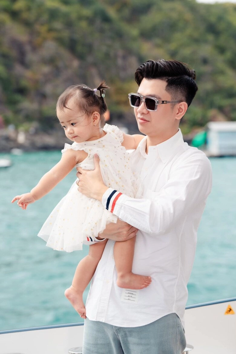 Hotgirl sài gòn càng đẻ càng đẹp làm mẹ 2 con vẫn nõn nà như gái 18 được chồng doanh nhân cưng chiều - 5