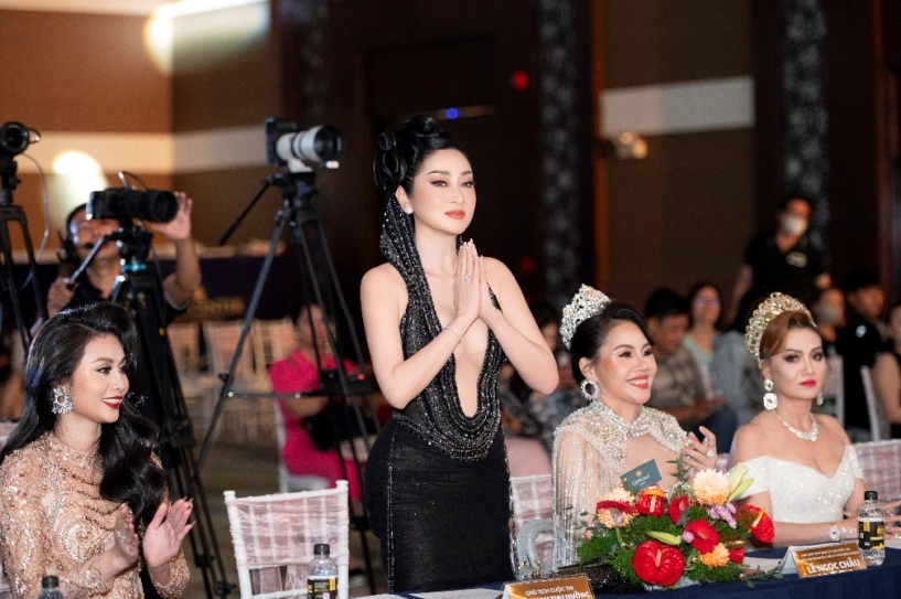 Hường phạm gương mặt quen thuộc trong ban giám khảo cuộc thi hoa hậu diva doanh nhân việt nam quốc tế toàn cầu - 2