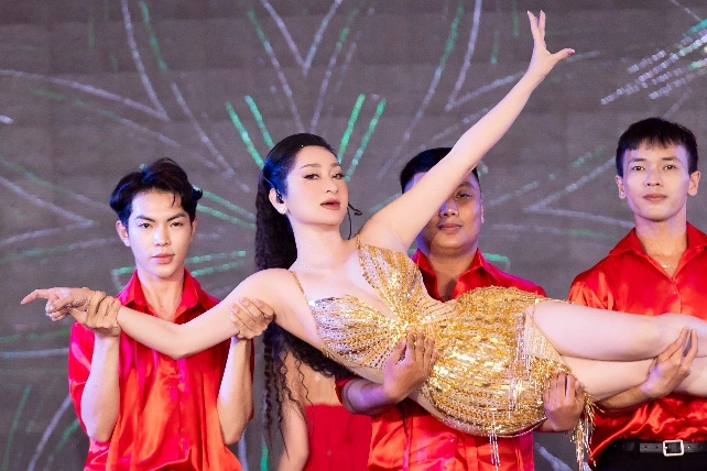 Hường phạm gương mặt quen thuộc trong ban giám khảo cuộc thi hoa hậu diva doanh nhân việt nam quốc tế toàn cầu - 4