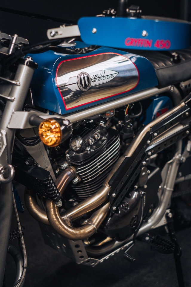Janus gryffin 450 scrambler khi hoài cổ và chất chơi va chạm bùng nổ - 5