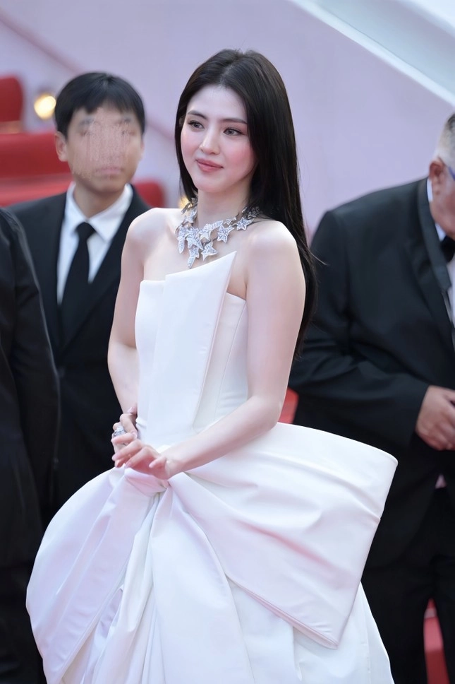 khó chấm han so hee - mina tại cannes thiên nga trắng cạnh thiên nga đen - 3