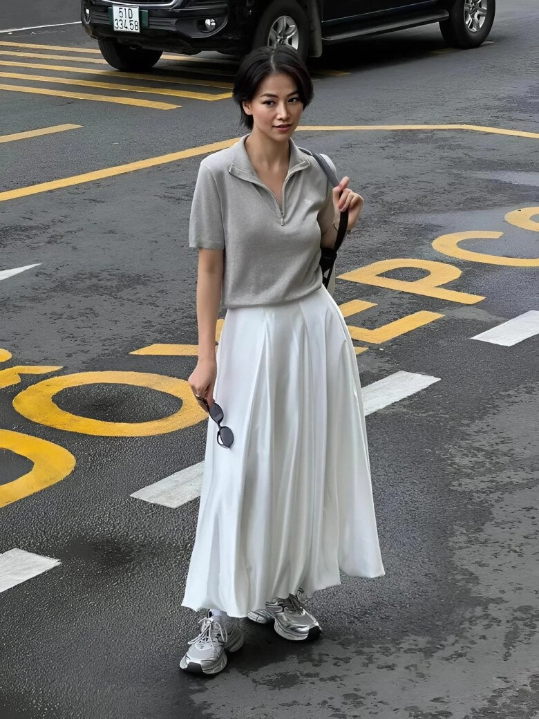 Kiểu áo mùa hè mặc với chân váy sang hơn sơ mi diện đi làm ai cũng tưởng bạn giàu ngầm - 13