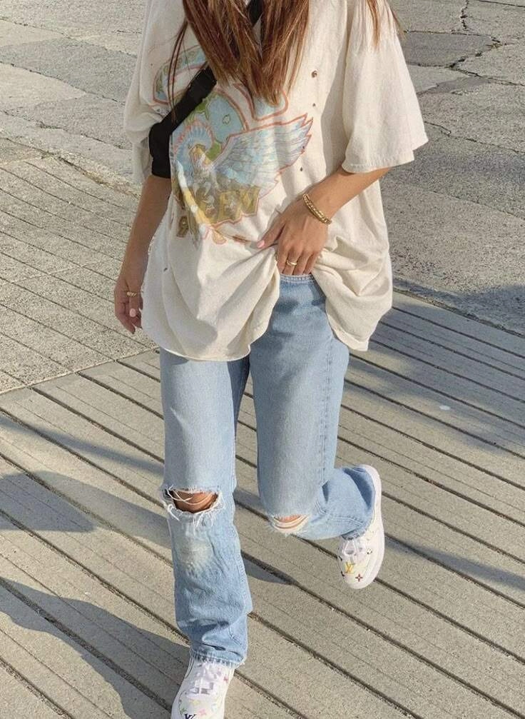 Kiểu quần jeans biểu tượng thập niên 80 đang quay trở lại đảm bảo vừa tôn dáng vừa dễ phối bất ngờ - 13