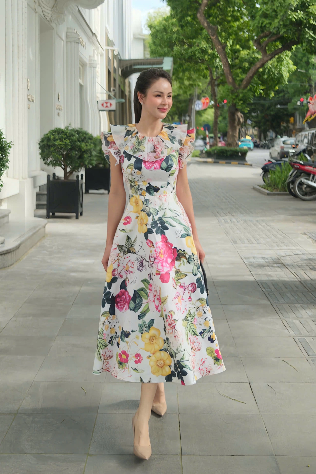 Kiểu váy phụ nữ u40 hễ mặc lên là trẻ ra chục tuổi che bụng giấu bắp tay thô loạt mỹ nhân việt đều yêu thích - 3
