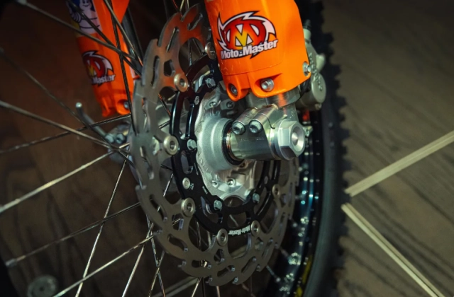 Ktm 450 rally replica 2026 chiến mã sa mạc trở lại với phiên bản sanders đầy cảm xúc - 9