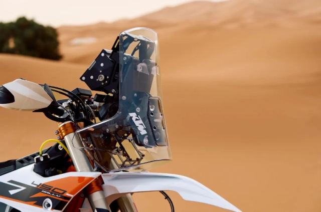 Ktm 450 rally replica 2026 chiến mã sa mạc trở lại với phiên bản sanders đầy cảm xúc - 15