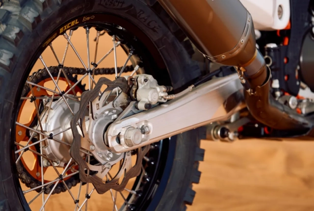 Ktm 450 rally replica 2026 chiến mã sa mạc trở lại với phiên bản sanders đầy cảm xúc - 26