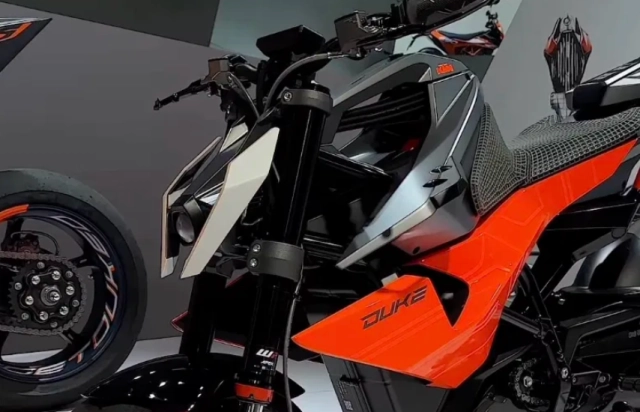 Ktm e-duke bất ngờ lộ diện tại motohall tín hiệu hồi sinh hay chỉ là nhá hàng - 4