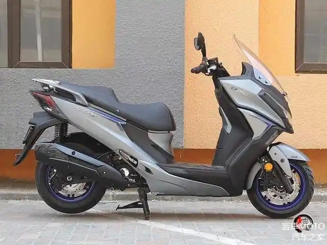 Kymco ct250 2025 vừa ra mắt với giá bán quy đổi khoảng 63 triệu đồng đối thủ khó xơi của xmax 250 - 3
