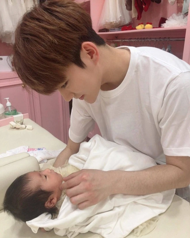 Làm bố sau mối tìnhcô - cháu chàng trai được vợ cho 20 triệutháng tiêu vặt vẫnkhóc mếu đòi ly hôn - 3