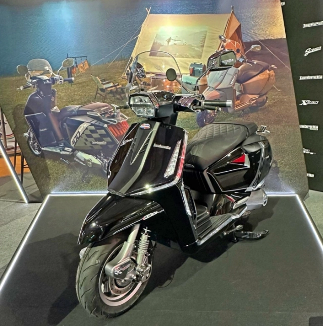 Lambretta x300 gt 2025 trình làng kẻ tám lạng người nửa cân với honda sh350i - 5