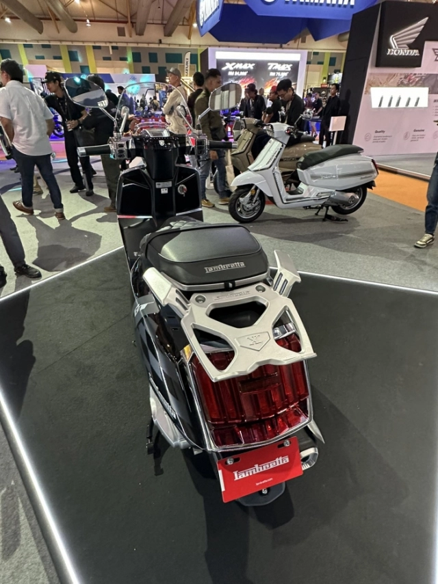 Lambretta x300 gt 2025 trình làng kẻ tám lạng người nửa cân với honda sh350i - 8
