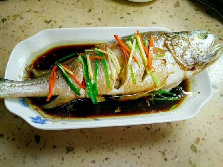 Loại cá giá rẻ nhưng rất bổ đem hấp hành gừng phải gọi là đỉnh của chóp thanh mát ngày hè - 9