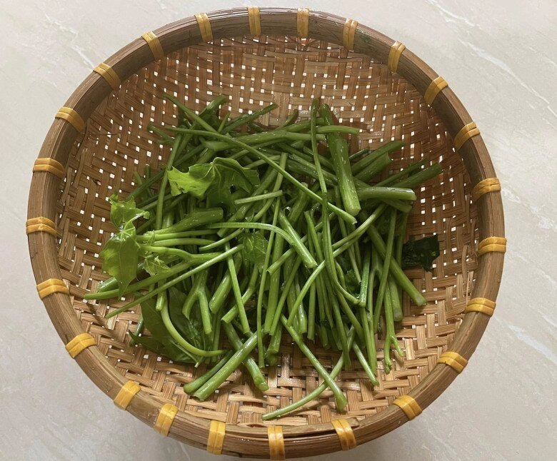 Loại rau chỉ nghe tên thôi đã thấy ngọt nhưng cực ít người biết rất giàu dinh dưỡng nấu được đủ món ngon - 4