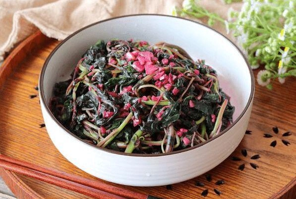 Loại rau có axit folic gấp 46 lần dưa chuột mệnh danh là rau trường thọ đem xào tỏi thôi cũng ngon - 5