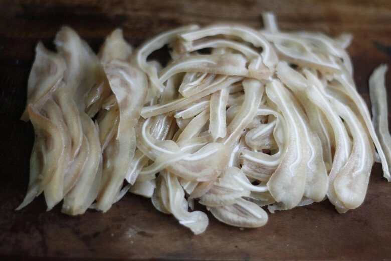 Luộc tai lợn nhiều năm giờ mới biết tai phải ngâm vào thứ nước này mới trắng giòn không thâm xỉn - 4