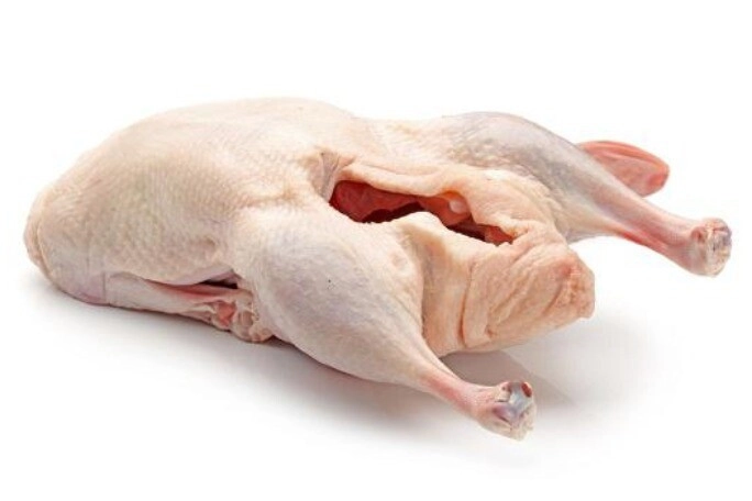 Luộc vịt phải cắt ngay chỗ này thịt mới hết hôi xát thêm một loại quả lên món ăn sẽ thơm nức - 2