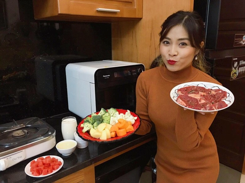 Lý do mc chúng tôi là chiến sĩ hiếm khi thể hiện tài nấu nướng bữa cơm nhà hao cơm làm nhiều người xuýt xoa - 9