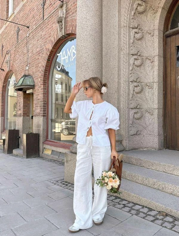 Mặc quần linen trắng mang giày gì cho đậm chất tiểu thư tham khảo ngay 8 mẫu giày này để diện linen đẹp như gái pháp - 2