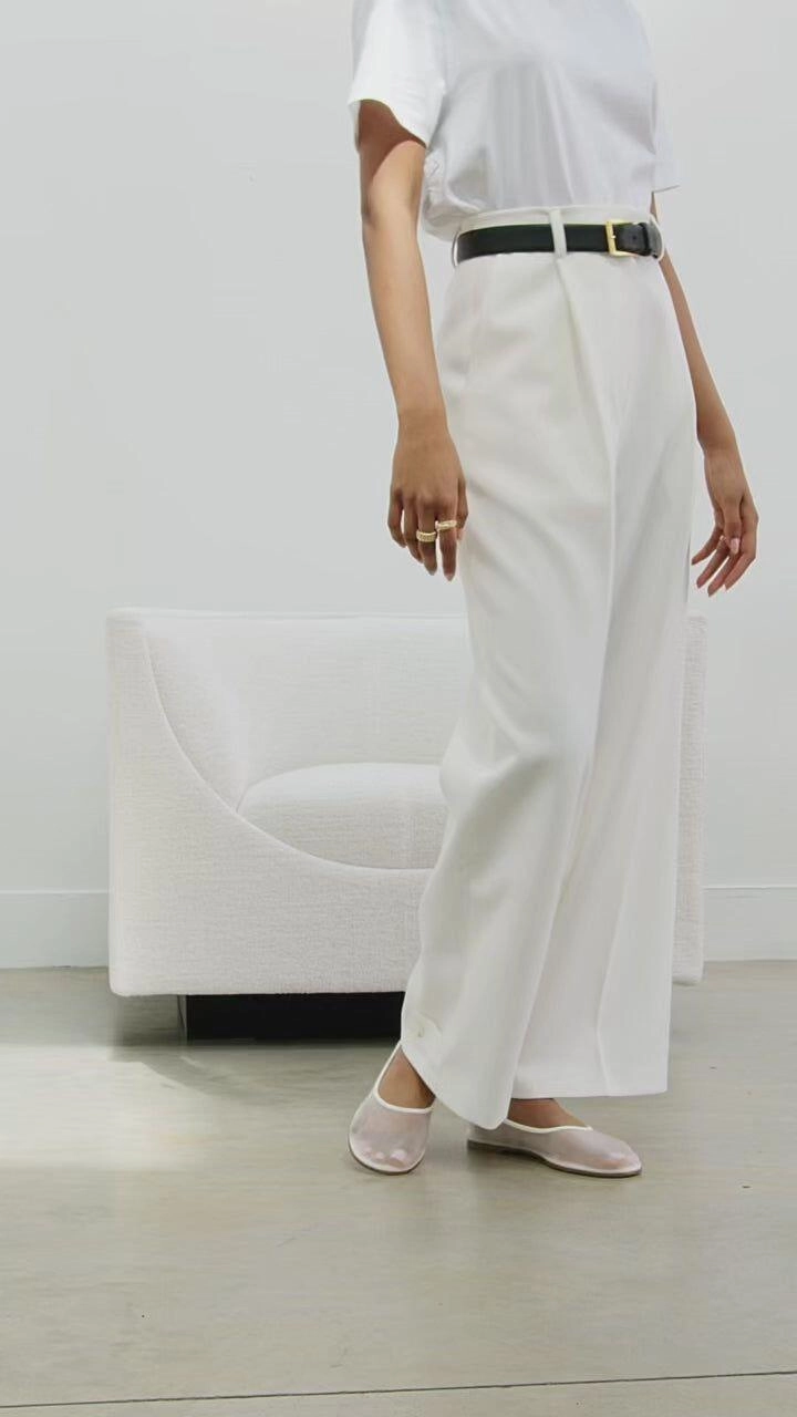 Mặc quần linen trắng mang giày gì cho đậm chất tiểu thư tham khảo ngay 8 mẫu giày này để diện linen đẹp như gái pháp - 6
