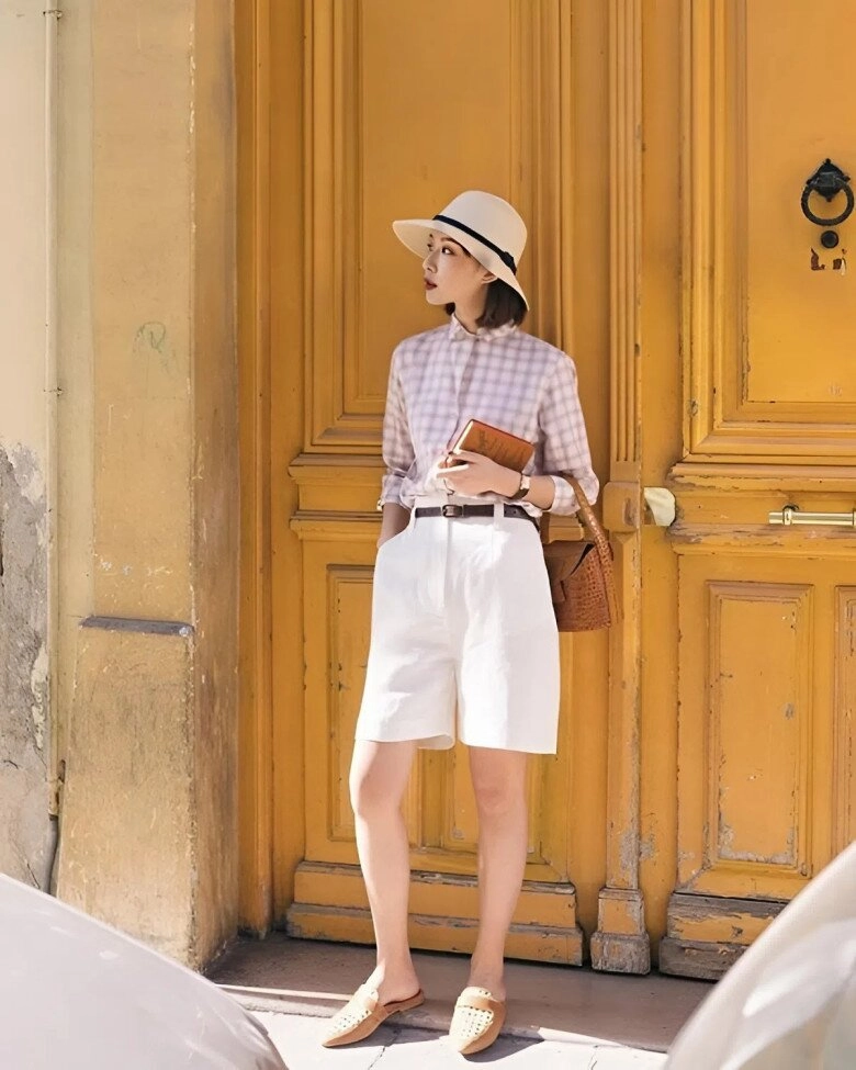Mặc quần short mang giày gì đẹp gợi ý chị em top 7 kiểu giày nịnh dáng nhất khi mặc cùng quần ngắn - 3