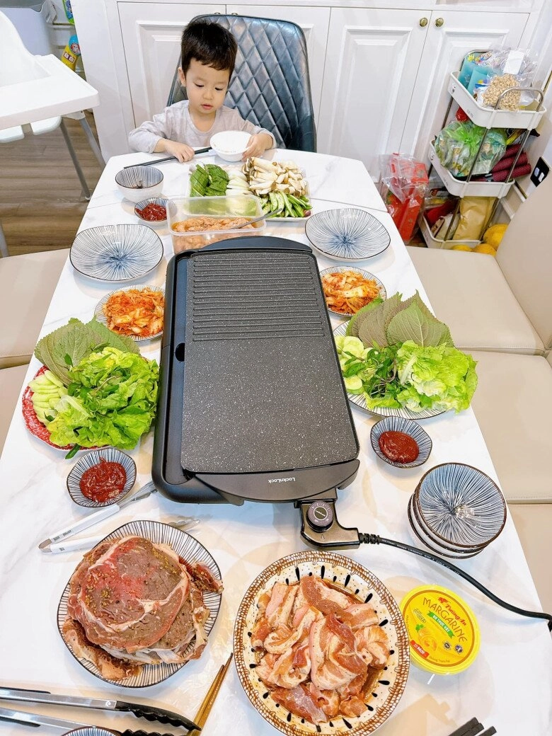 Mâm cơm của vợ trẻ bằng kiều được khen ngợi toàn món quốc dân nhìn là thèm - 9