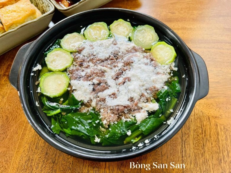 Mâm cơm đậm vị việt nam của diễn viên diệu hương ở mỹ có loại lá quý vô giá - 6