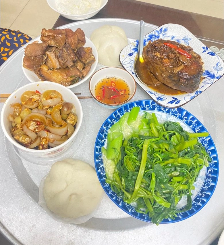 Mâm cơm thân thương mẹ ruột ca sĩ thu phượng nấu cho con gái có món không đầu bếp nào sánh được - 2