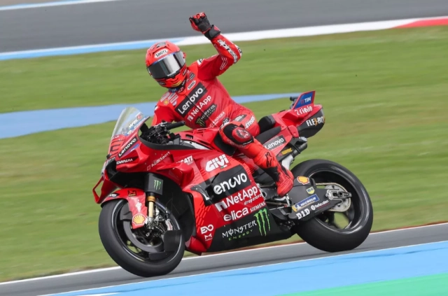 Marc marquez và chiến thắng cảm xúc tại sprint race motogp hà lan huynh đệ tương tàn nghẹt thở - 1