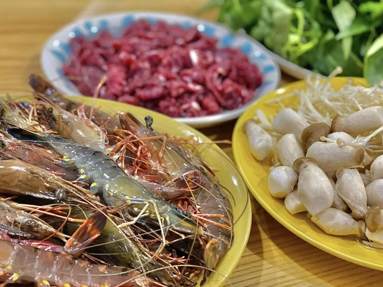 Mát trời hơn btv đan lê làm 2 món lẩu ngon còn có lẩu siêu tốc xứng đáng điểm 10 - 6