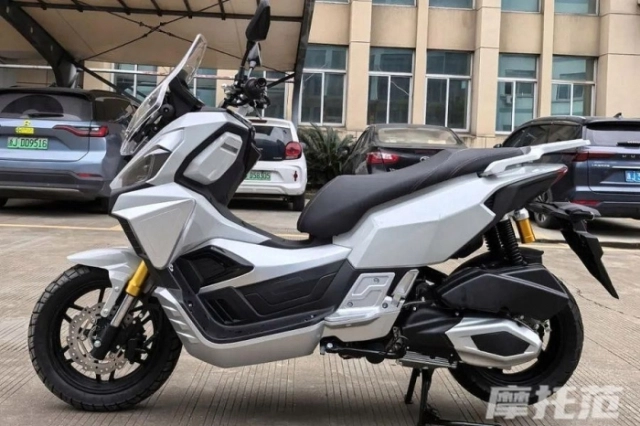 Mẫu xe ga địa hình 250cc vừa trình làng phiên bản mới 2025 với giá bán siêu rẻ chỉ 56 triệu đồng - 4