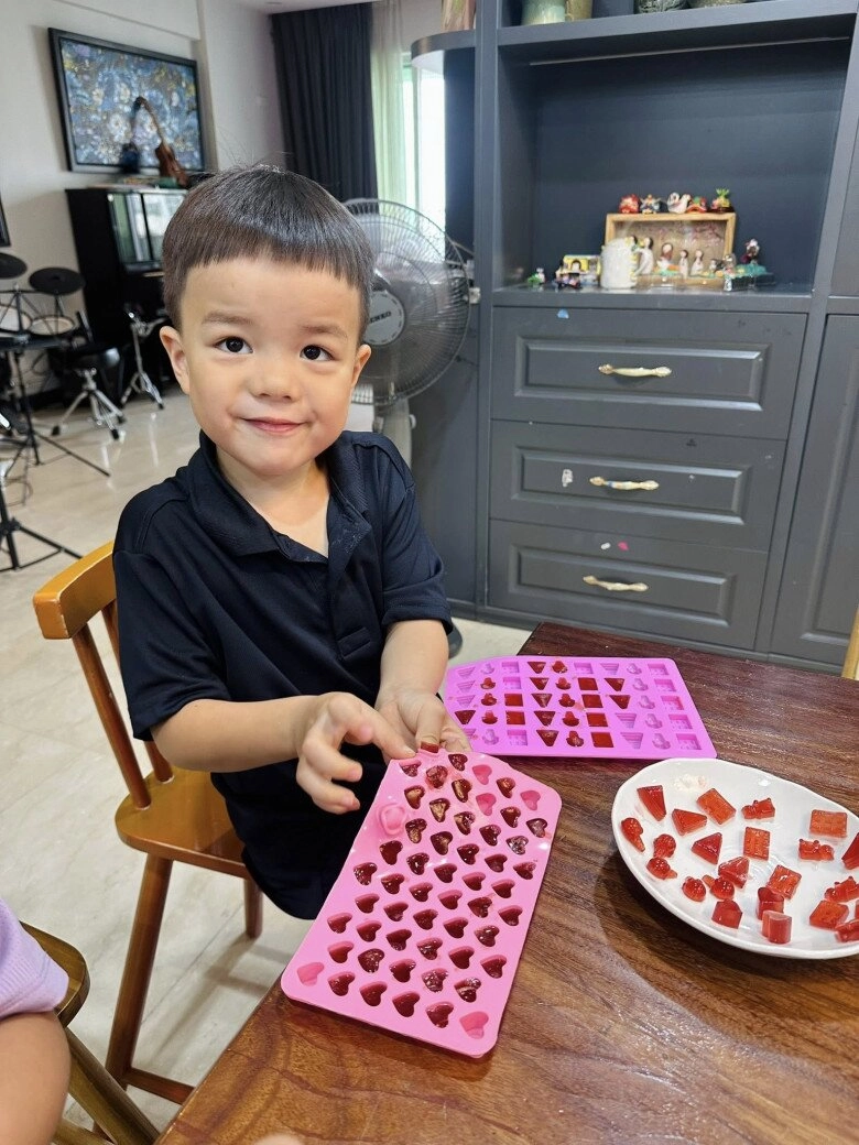 Mc đông con nhất nhì vtv bày trò cho các con làm kẹo chip chip thành công hơn mong đợi - 6