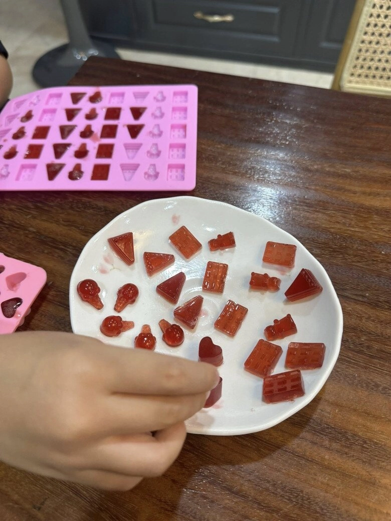 Mc đông con nhất nhì vtv bày trò cho các con làm kẹo chip chip thành công hơn mong đợi - 7